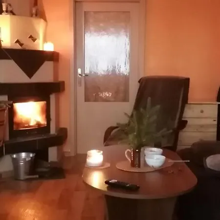 Plně Vybavený 2+1byt S Balkonem A Kójí Pro Kola A Lyže.