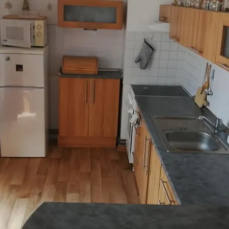 Apartamento Plně Vybavený 2+1byt S Balkonem A Kójí Pro Kola A Lyže. *